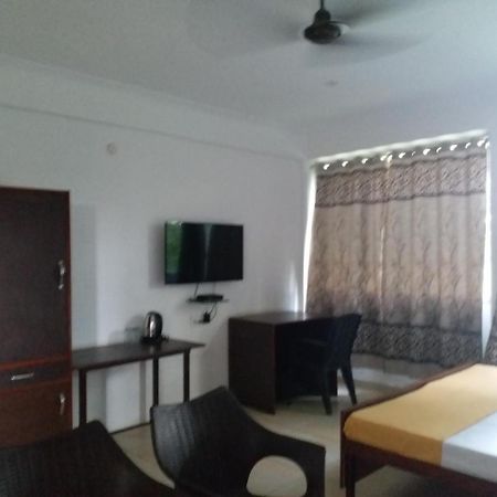 Krishna Hansraj Hotel Уна Экстерьер фото