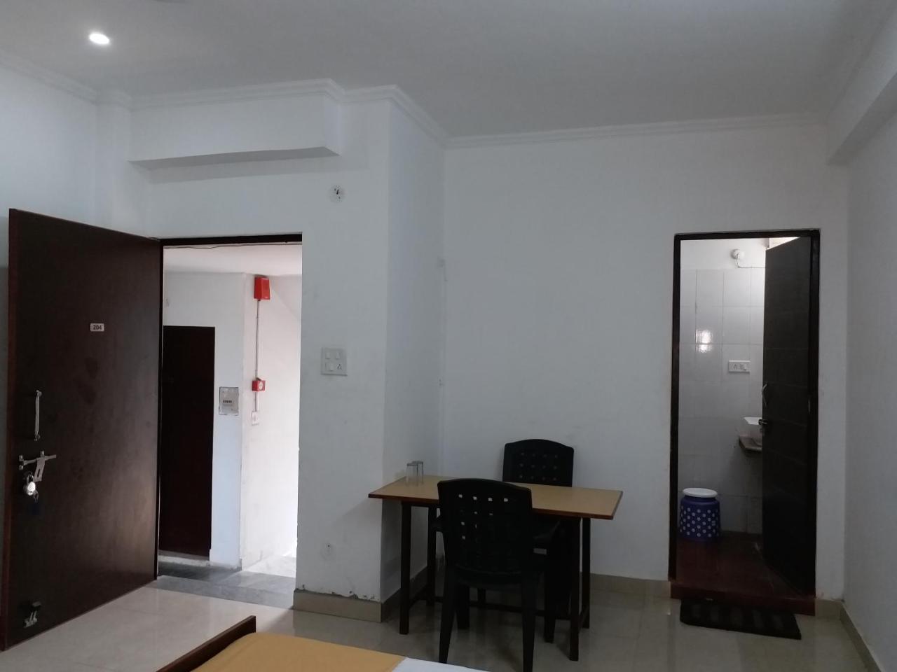 Krishna Hansraj Hotel Уна Экстерьер фото